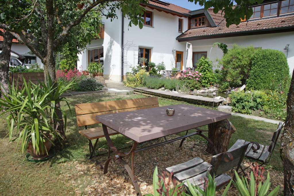 Ferienappartement Eninger Fleischwangen Exterior photo
